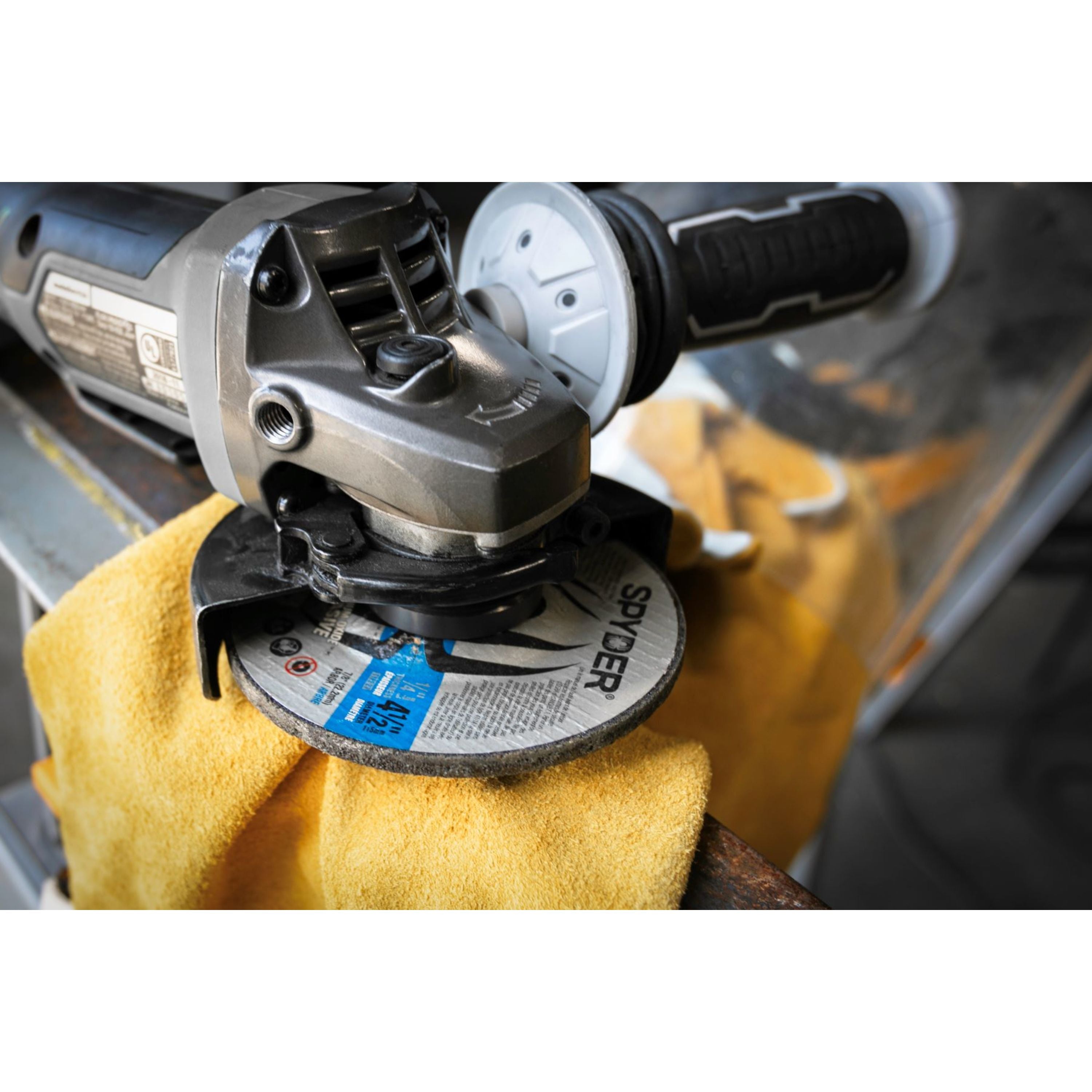 4.5" Aluminum Oxide Cutting & Grinding Wheel (Type 27, 1/8" Thickness) Bite™